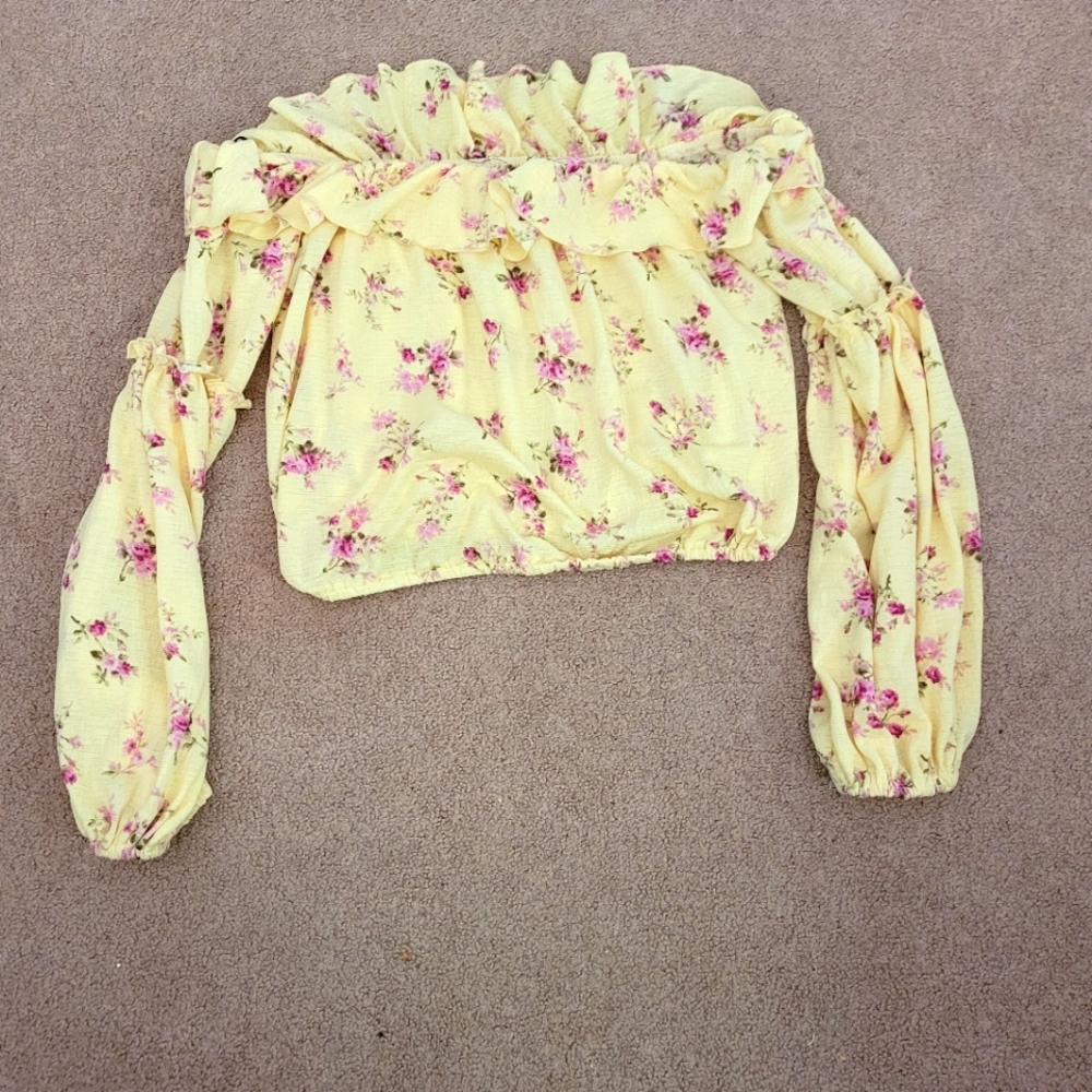 Super cute off the shoulder top
